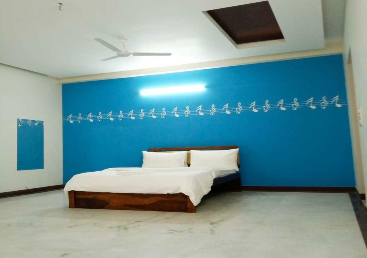 Hotel J P Residency Greater Noida Exterior foto