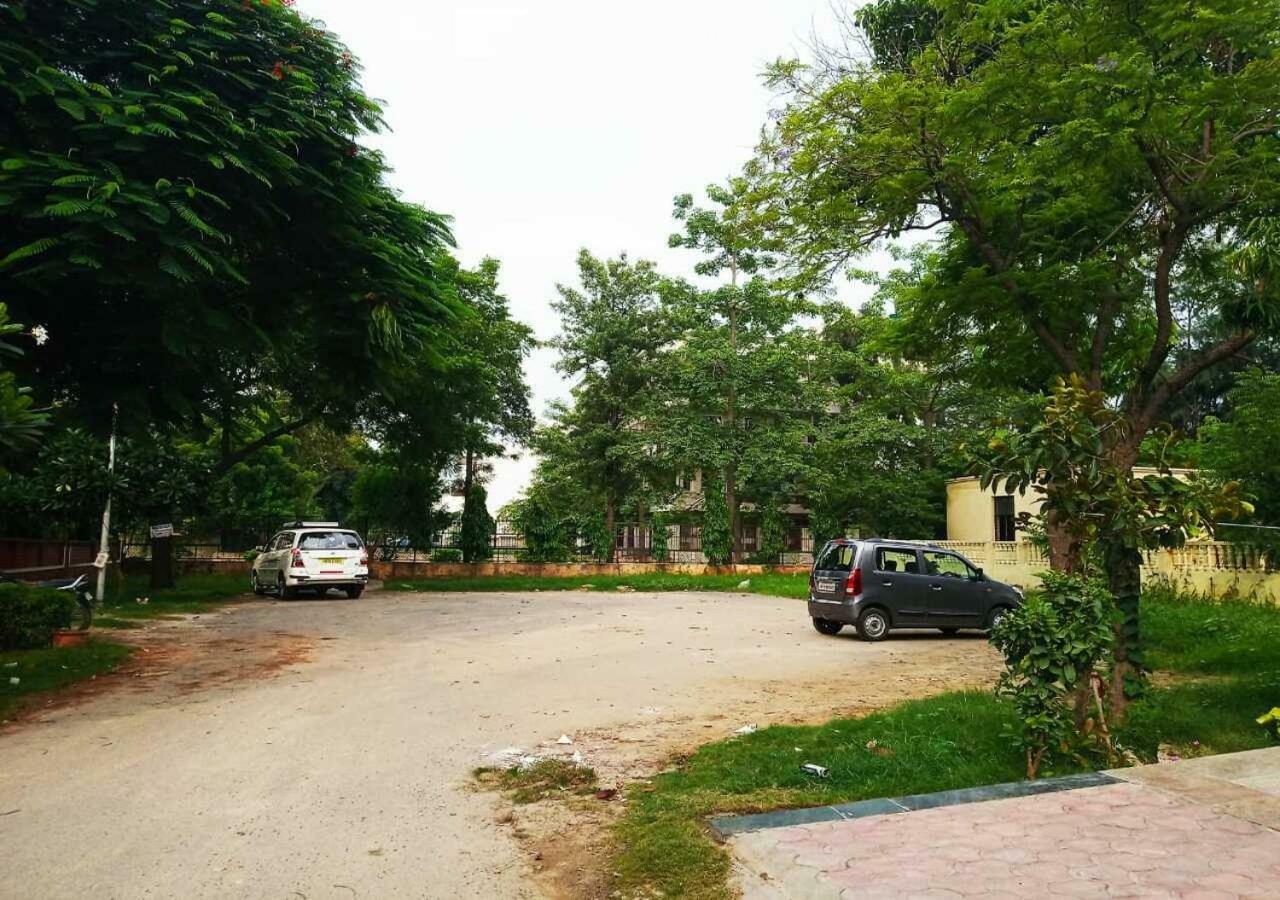 Hotel J P Residency Greater Noida Exterior foto
